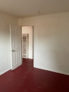 Building Photo - 304 Charleston St NE