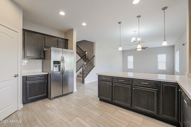 Building Photo - 2736 E Mews Rd