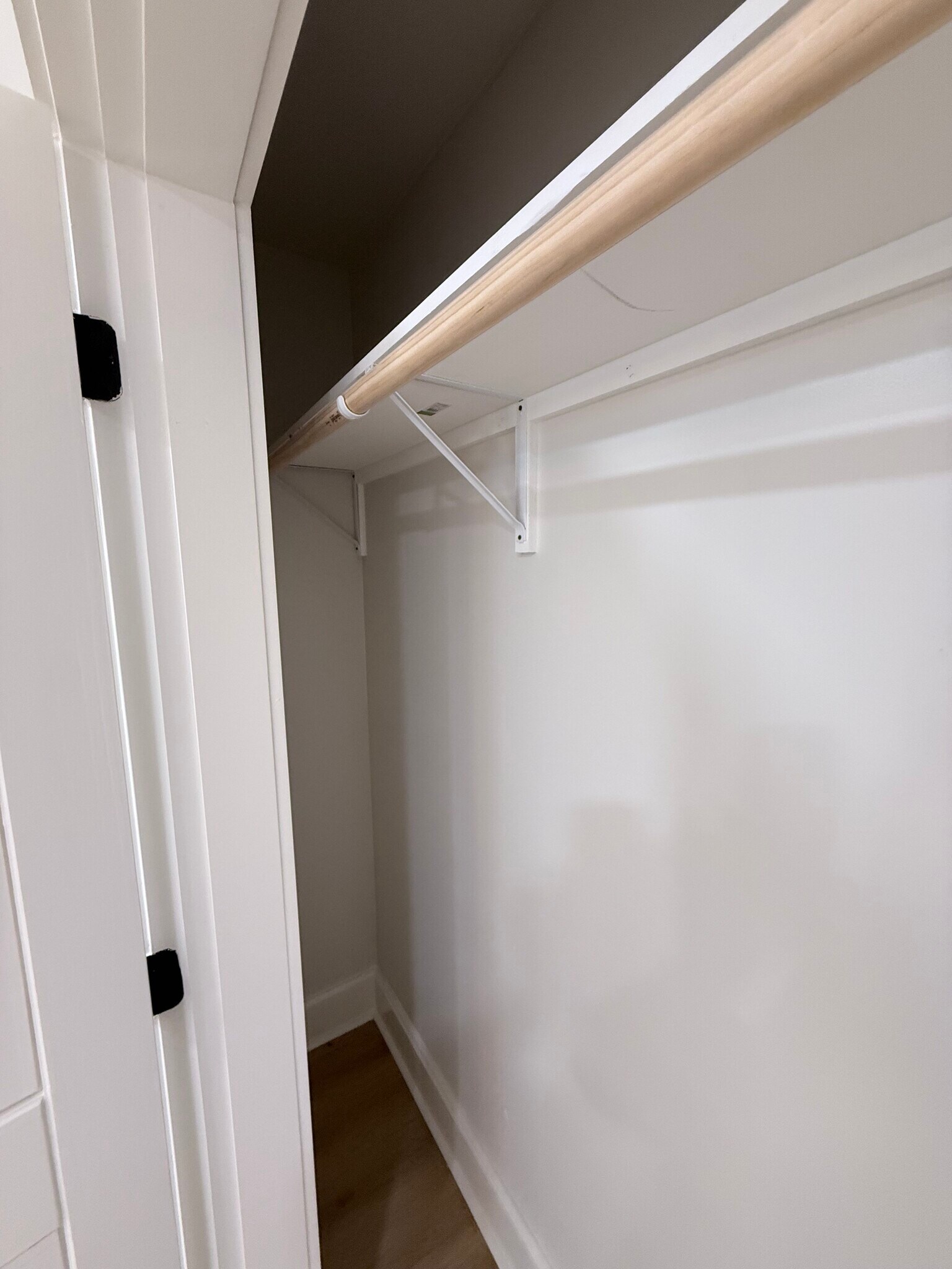 Building Photo - 414 12th St SE