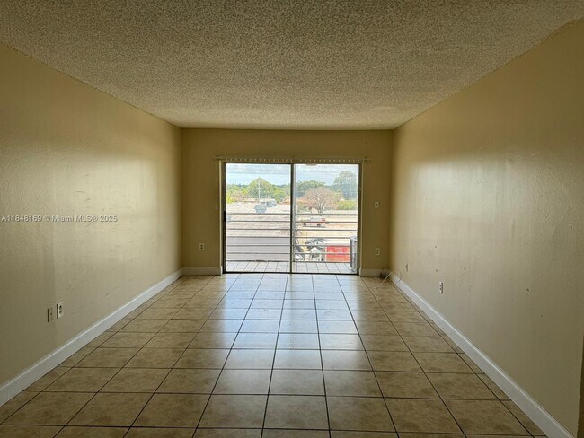 Primary Photo - 3710 NW 21st St