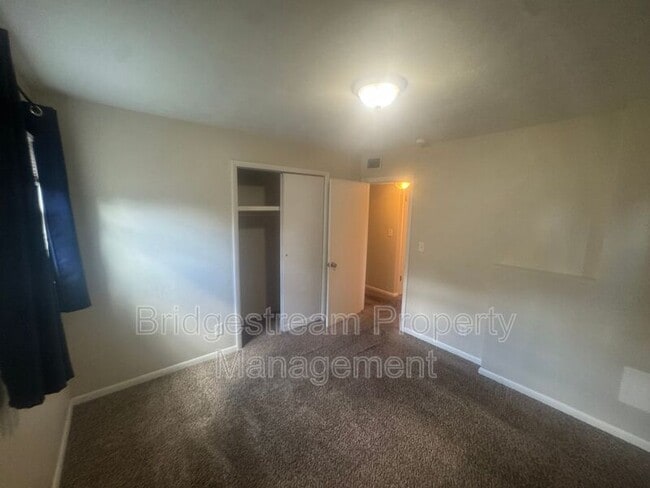 Building Photo - 1587 Garwood Dr