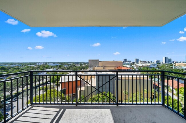 Building Photo - 610 W Las Olas Blvd