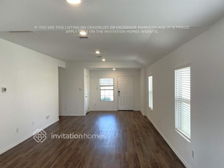 Building Photo - 24011 Mustang Run Dr