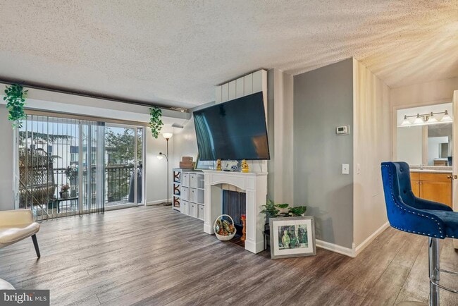 Building Photo - 60 S Van Dorn St