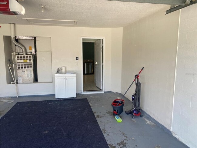 Building Photo - 1814 Cattleman Dr