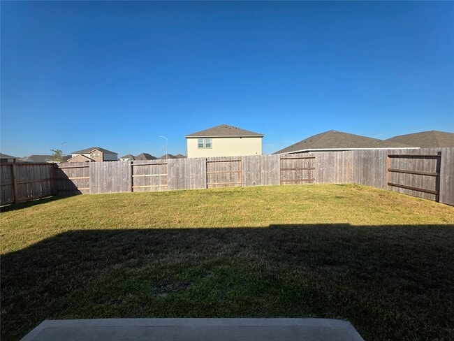 Building Photo - 5903 Grantgrala Dr