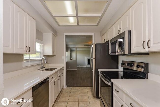 Building Photo - 3642 Dorst Ln