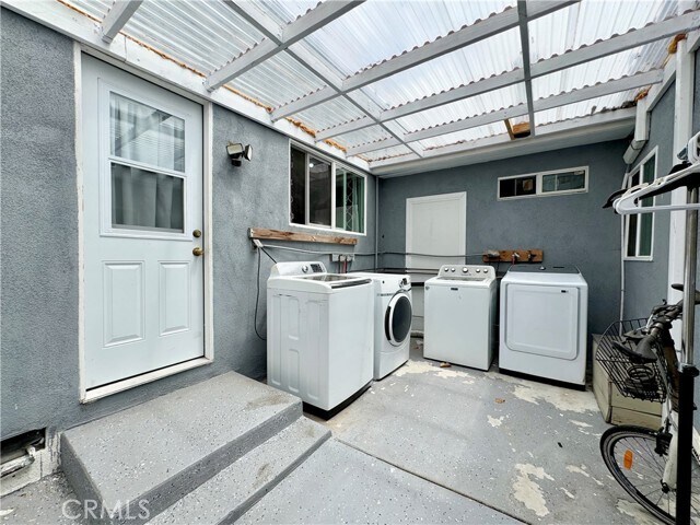 Building Photo - 18448 Farjardo St
