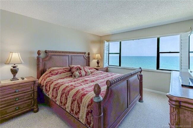 Building Photo - 9490 S Ocean Dr