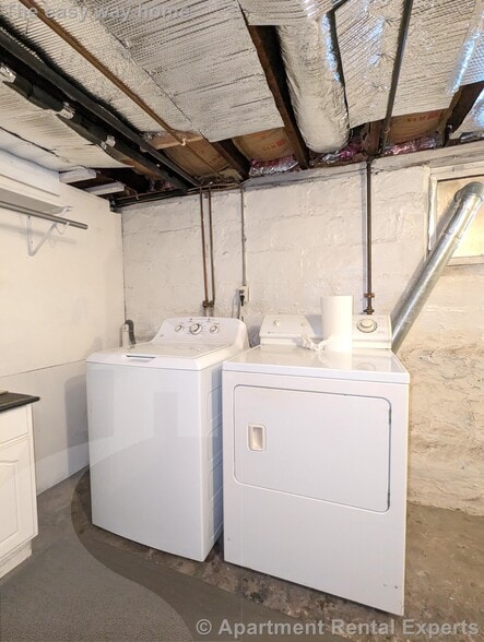 Building Photo - 108 W Quincy St