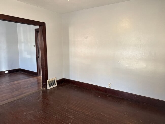 Building Photo - 2200 S 13th St