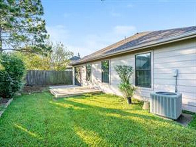 Building Photo - 12115 Country Orchard Ln