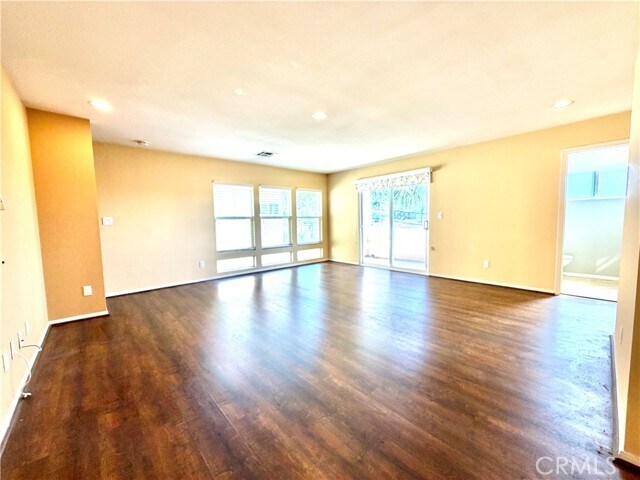 Building Photo - 13707 S Budlong Ave