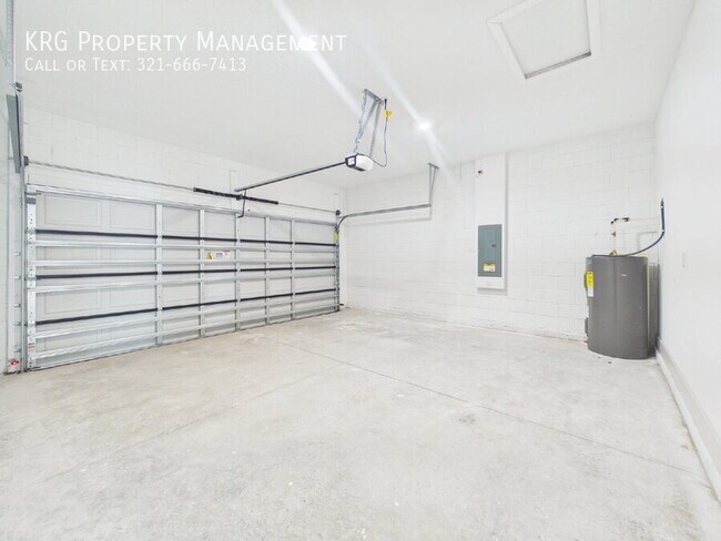 Building Photo - 16985 SW 40th Cir