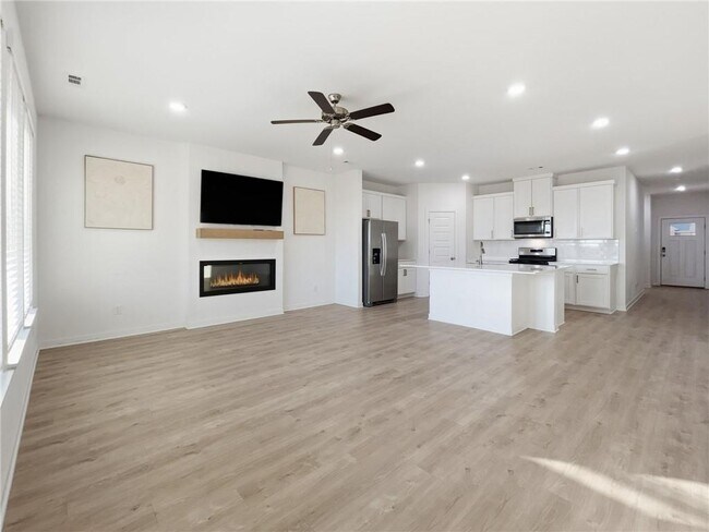 Building Photo - 4011 Aryana Ave