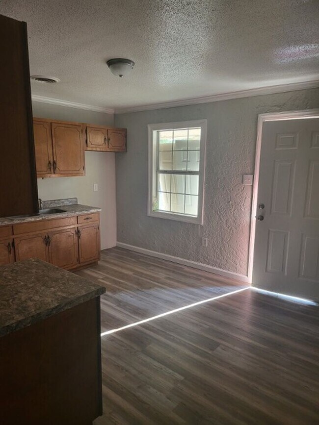 Primary Photo - Your Apartment is Waiting!