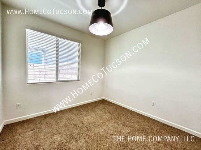 Building Photo - 12860 N Camino Vieja Rancheria