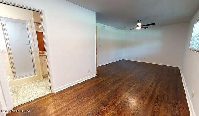 Building Photo - 2704 Boquette Ave