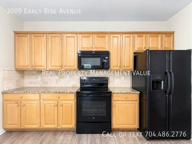 Building Photo - 3009 Early Rise Ave