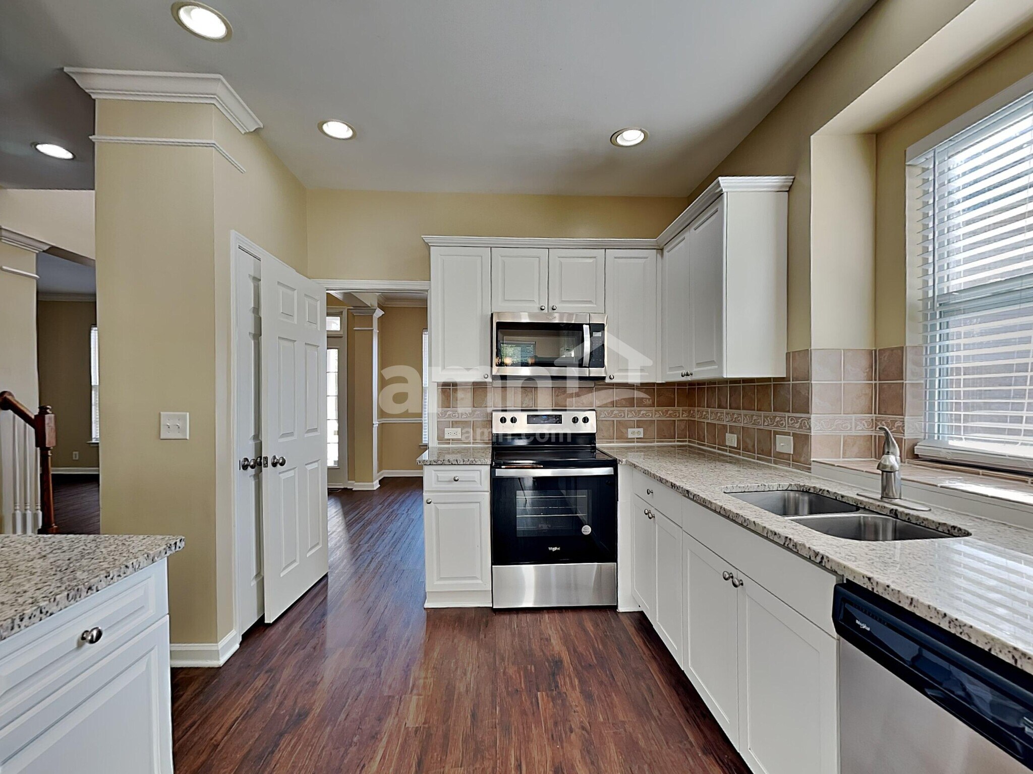 Building Photo - 1213 Travelers Pl