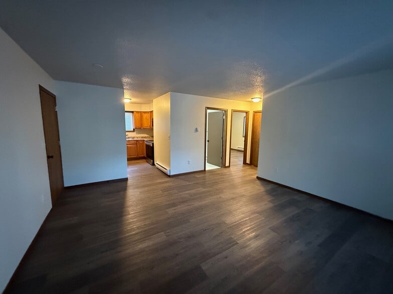 Building Photo - 1035 Green Bay St