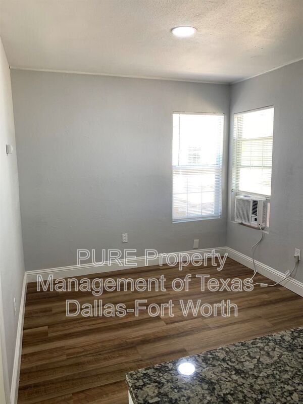 Building Photo - 3007 McLean St