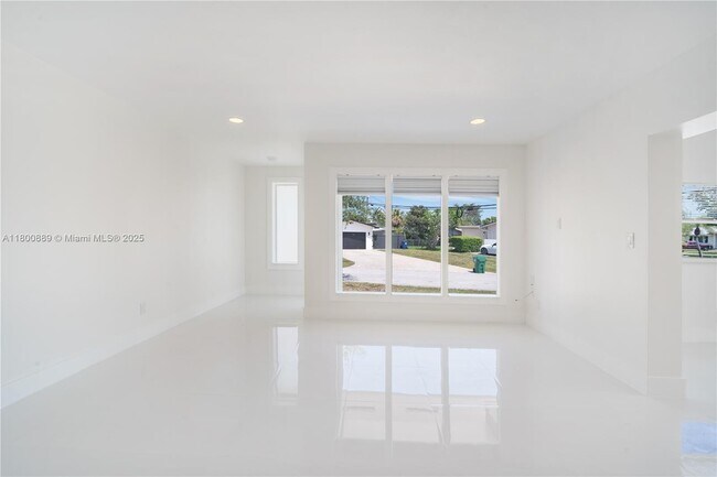 Building Photo - 8901 SW 149th Terrace