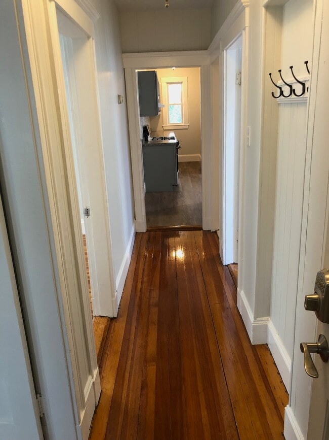 Building Photo - 90 Conwell Ave