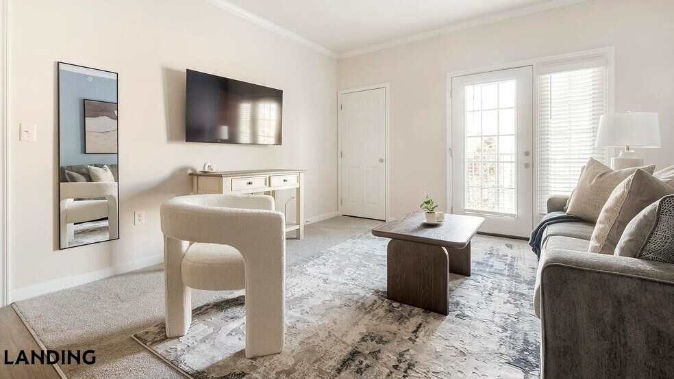 Building Photo - 9015 Kings Grant Dr