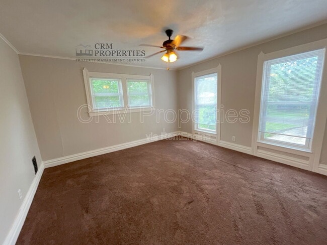 Building Photo - 517 W Jefferson St