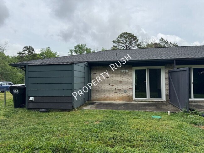 Building Photo - 8740 Millard Lee Ln