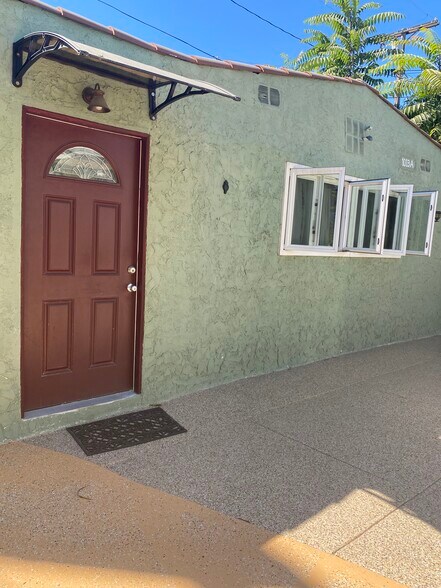 outside view - 1013 Highland Ave
