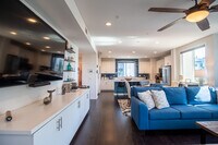 Building Photo - 1562- Vista del Mar Way