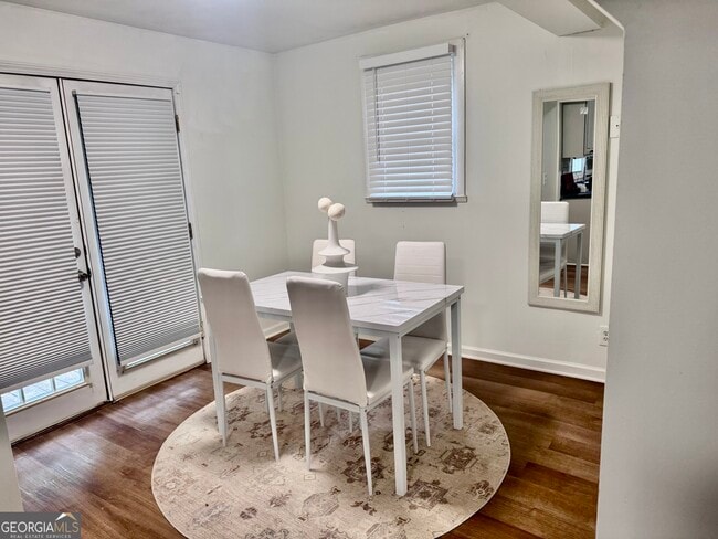 Building Photo - 2005 Clairmont Terrace NE