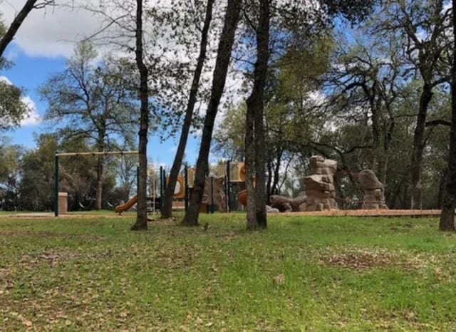 Building Photo - 4433-4439 Cynthia Way