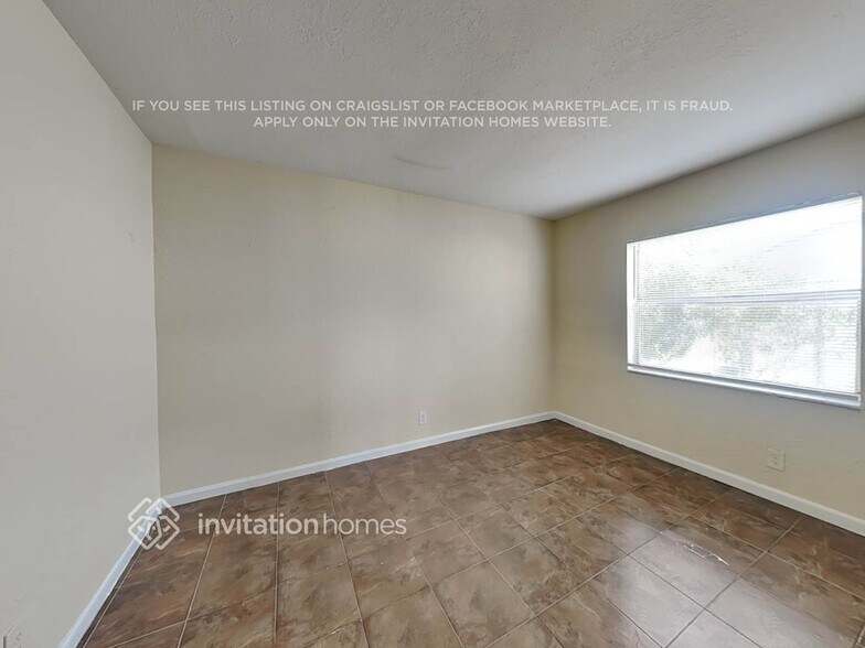 Building Photo - 479 NW 19th Ct