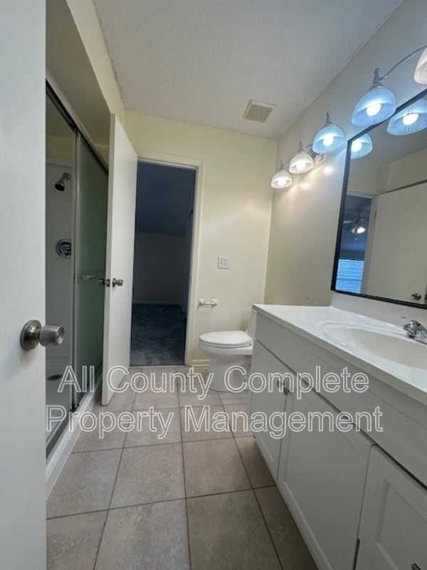 Building Photo - 8550 Sturbridge Cir W