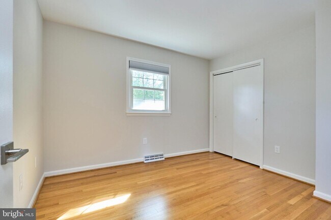 Building Photo - 2807 Schafflind Ct