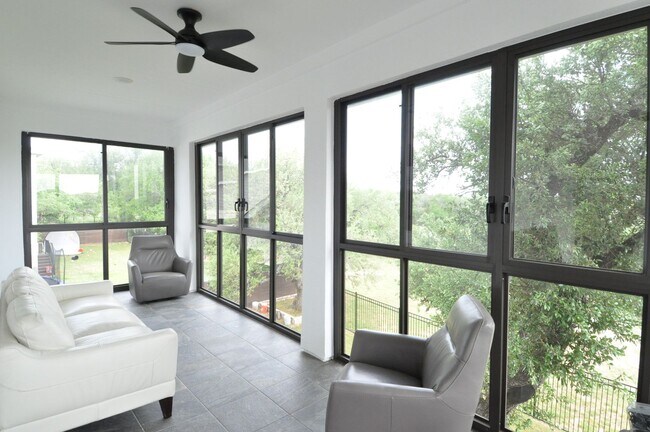 Building Photo - Gorgeous Home with Green Belt view!