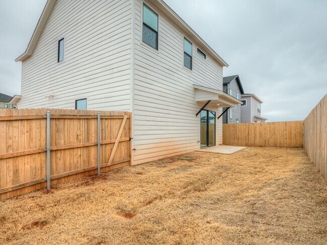 Building Photo - Beautiful New Construction Home in Edmond/...