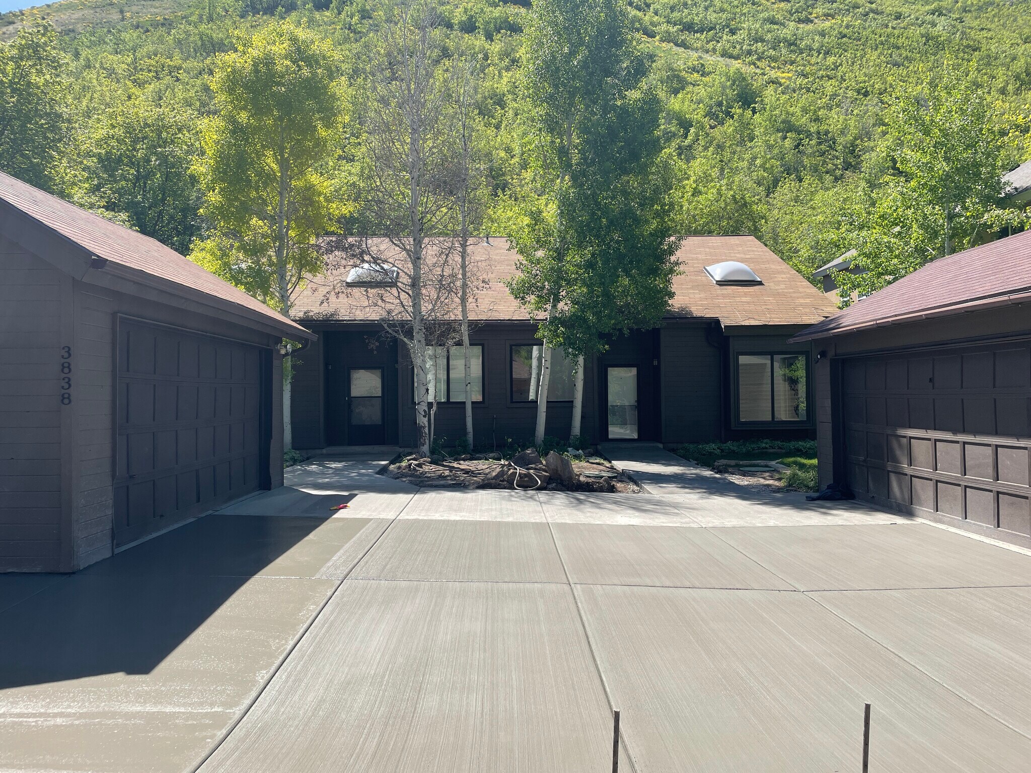 Building Photo - 3838 E Sunnydale Ln