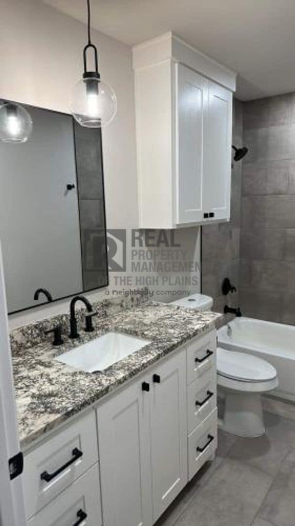 Building Photo - 14007 Hawksbeard Pl