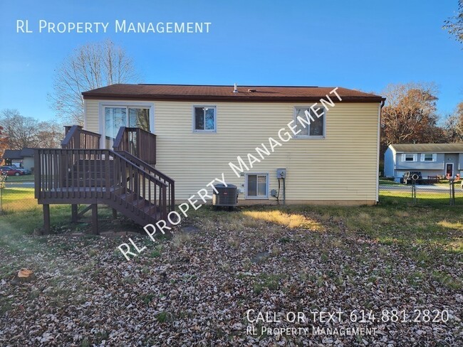 Building Photo - Spacious home in Lake Darby