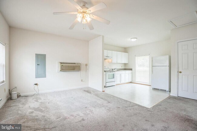 Building Photo - 1005 Agricopia Dr