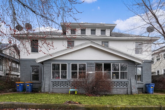 Building Photo - 908 Worden St SE