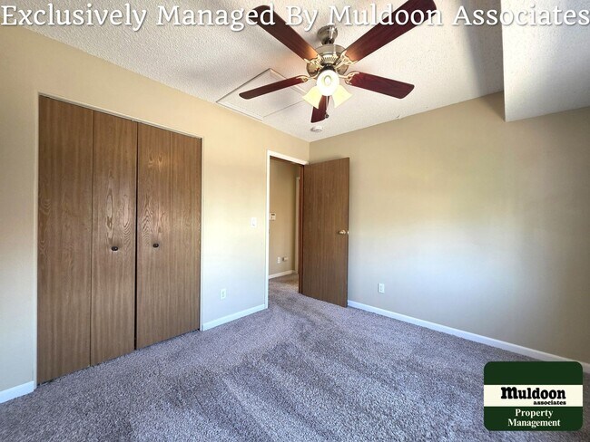Building Photo - 5920 Kittery Dr