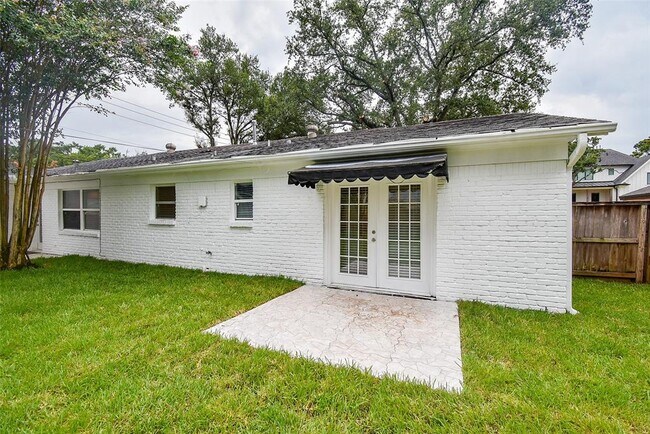 Building Photo - 4947 Cheena Dr