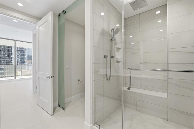 Building Photo - 275 1st Ave S