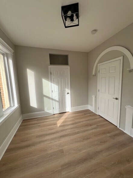 Building Photo - 38 Hemenway St