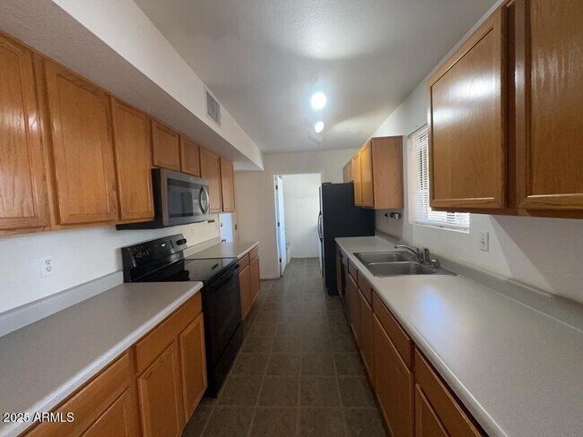 Building Photo - 1285 Leon Way